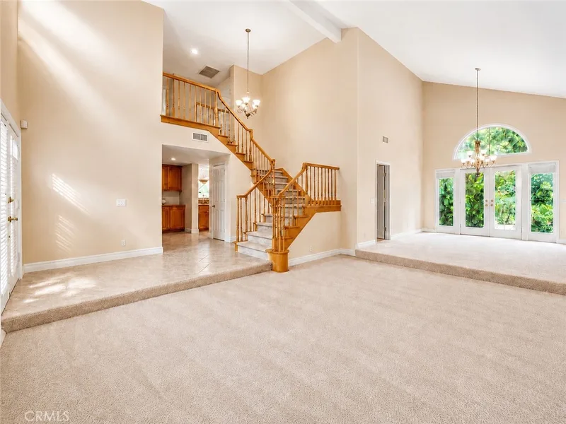 2811 N Roxbury, Orange, CA 92867