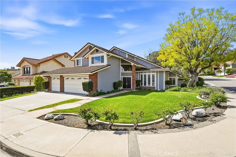 282 N Willow Springs, Orange, CA 92869