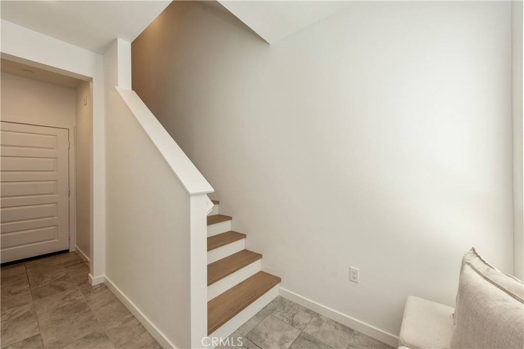 2870 N Glassell Street, Orange CA 92865 - photo 5