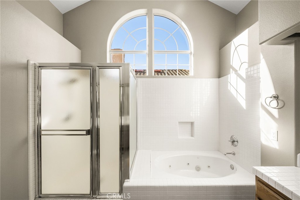 Primary Bathroom - 2871 N Roxbury Street, Orange CA 92867 - photo 40