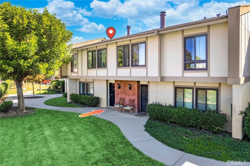 2932 N Cottonwood Street 9, Orange CA 92865 - photo 1