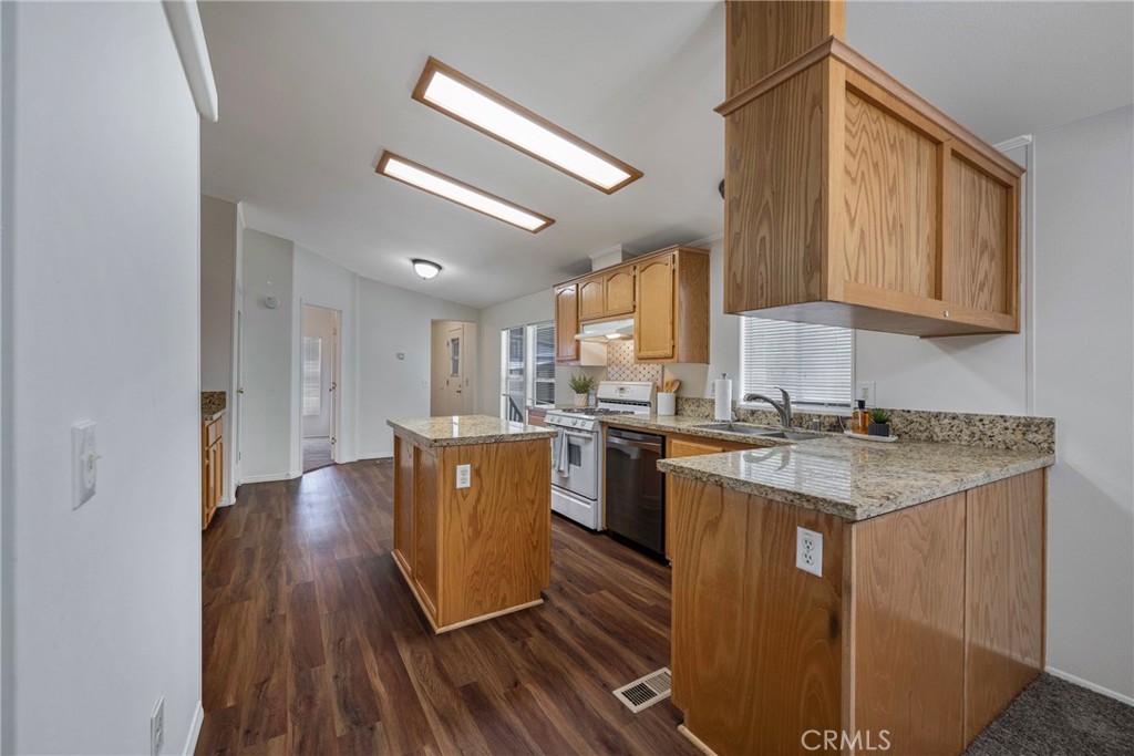 300 N Rampart 197, Orange CA 92868 - photo 14