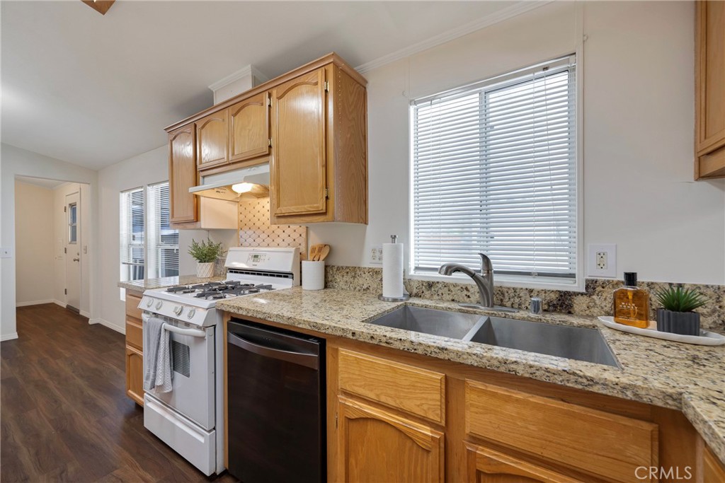 300 N Rampart 197, Orange CA 92868 - photo 15