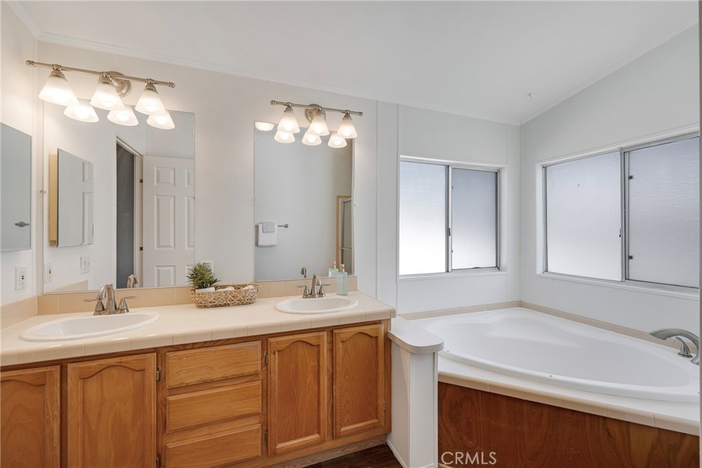 Primary Ensuite Bath - 300 N Rampart 197, Orange CA 92868 - photo 25
