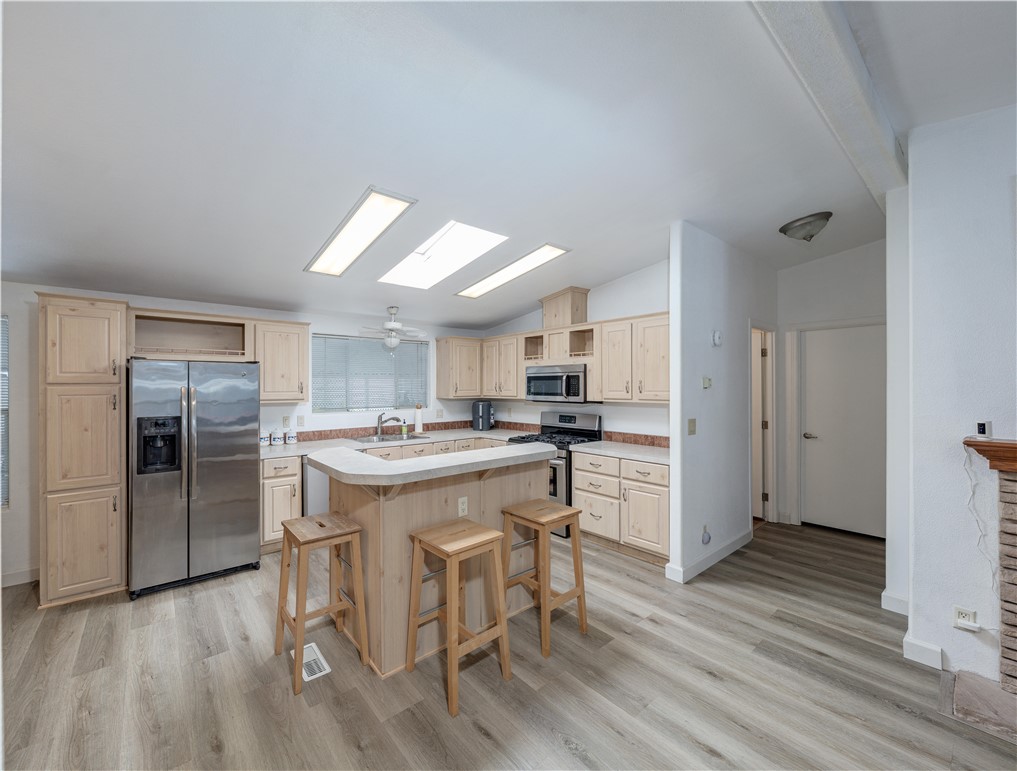 300 N Rampart 26, Orange CA 92868 - photo 3