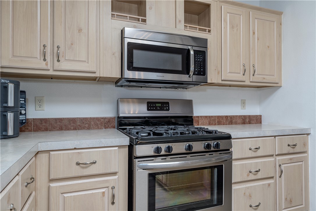 300 N Rampart 26, Orange CA 92868 - photo 12