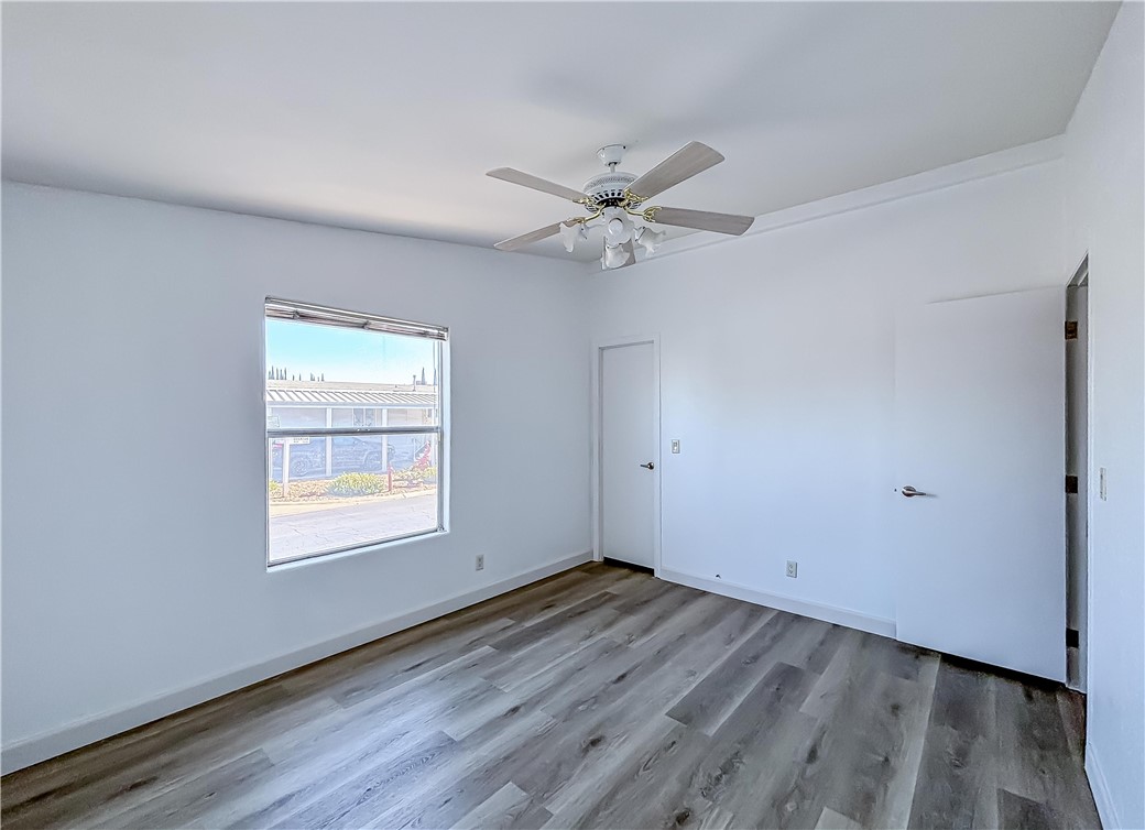 300 N Rampart 26, Orange CA 92868 - photo 27