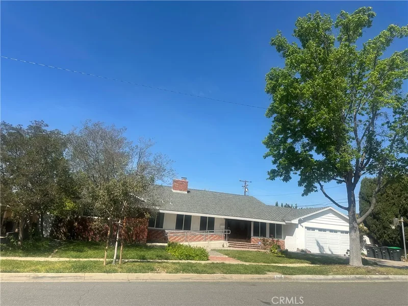 3025 E Hillcrest Avenue, Orange, CA 92867