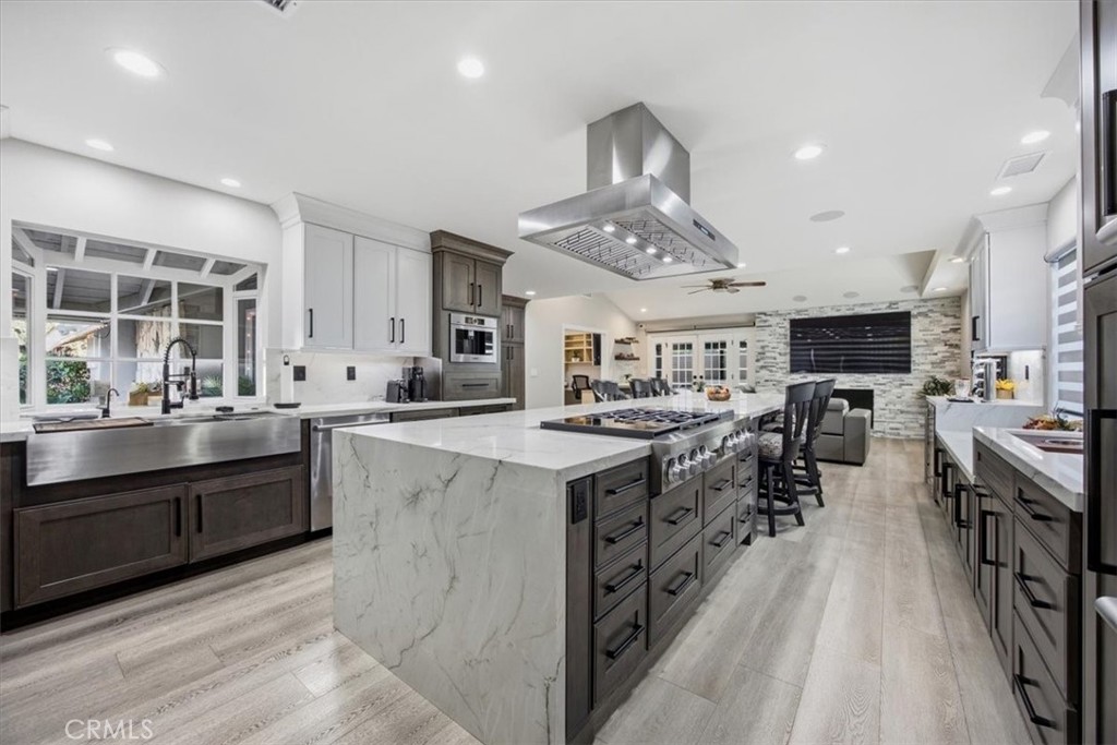 310 W Westway, Orange CA 92865 - photo 2