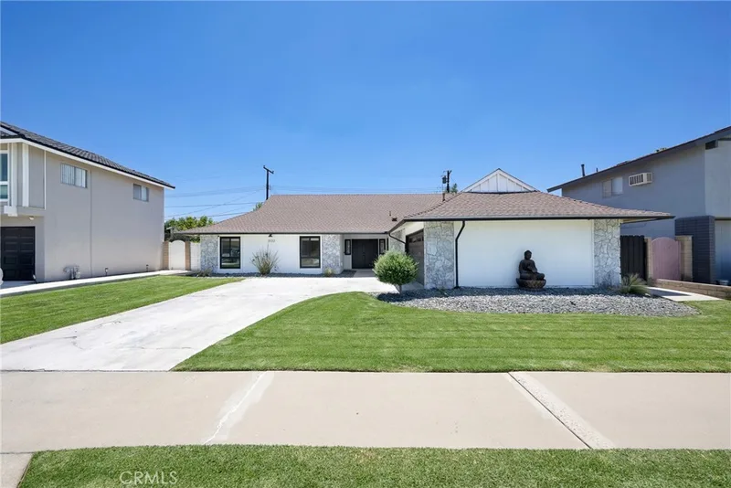 3132 E Locust Avenue, Orange, CA 92867