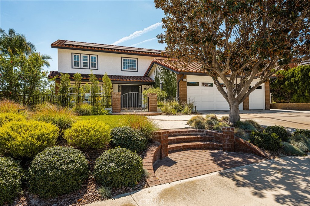 3226 E Ridgeway, Orange CA 92867 - photo 1