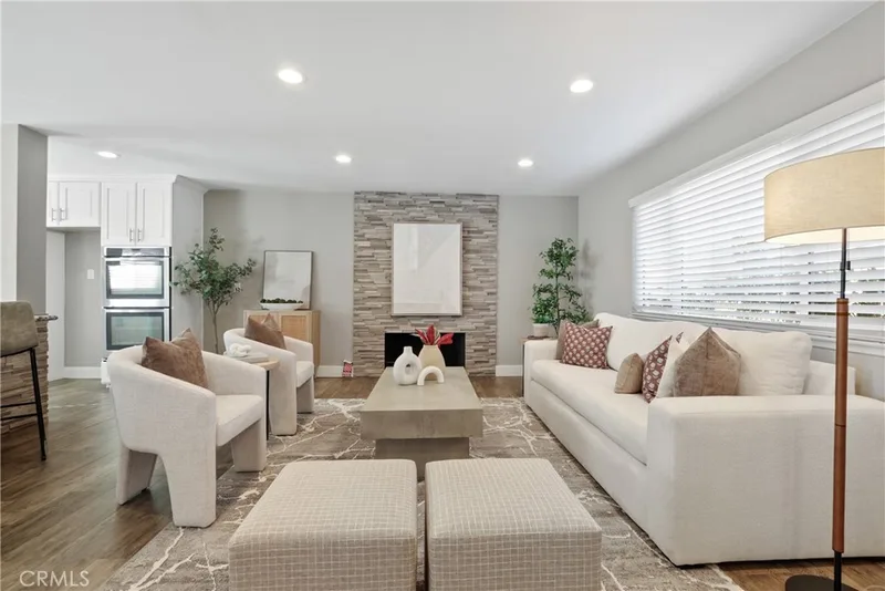 340 E Riverdale, Orange, CA 92865