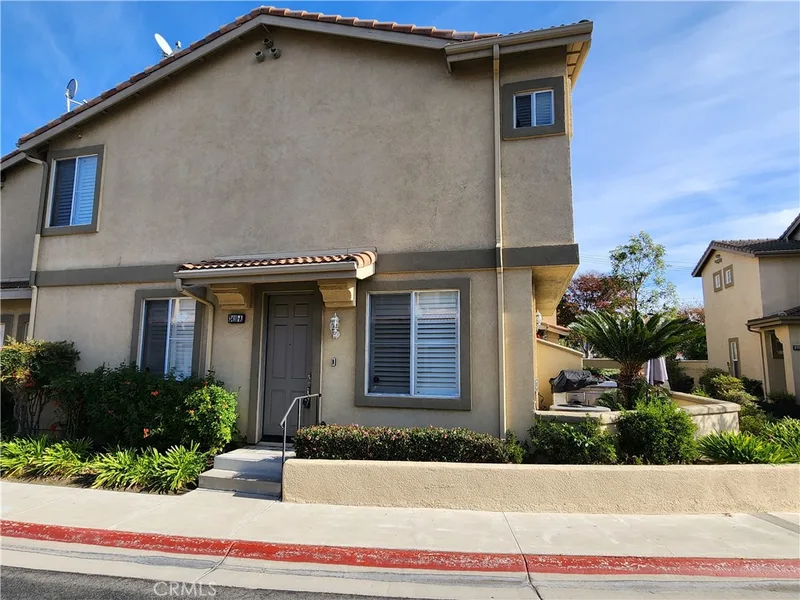 3410 E Glastonbury Lane A, Orange, CA 92869