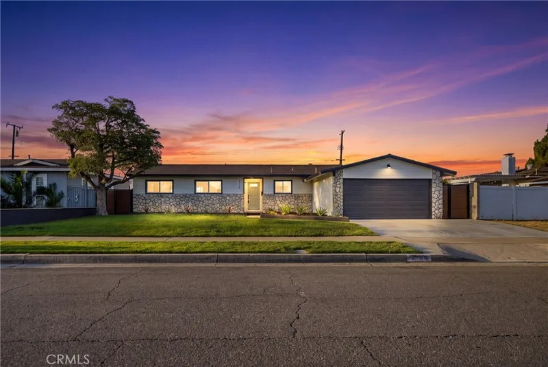 3538 E Almond, Orange
