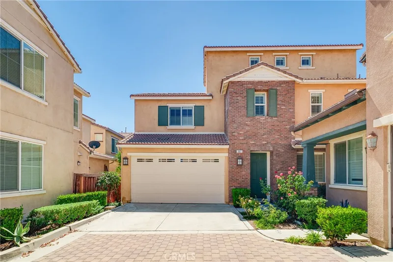 361 W Pebble Creek Lane, Orange, CA 92865