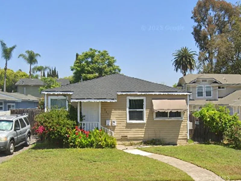 365 N Cleveland, Orange, CA 92866