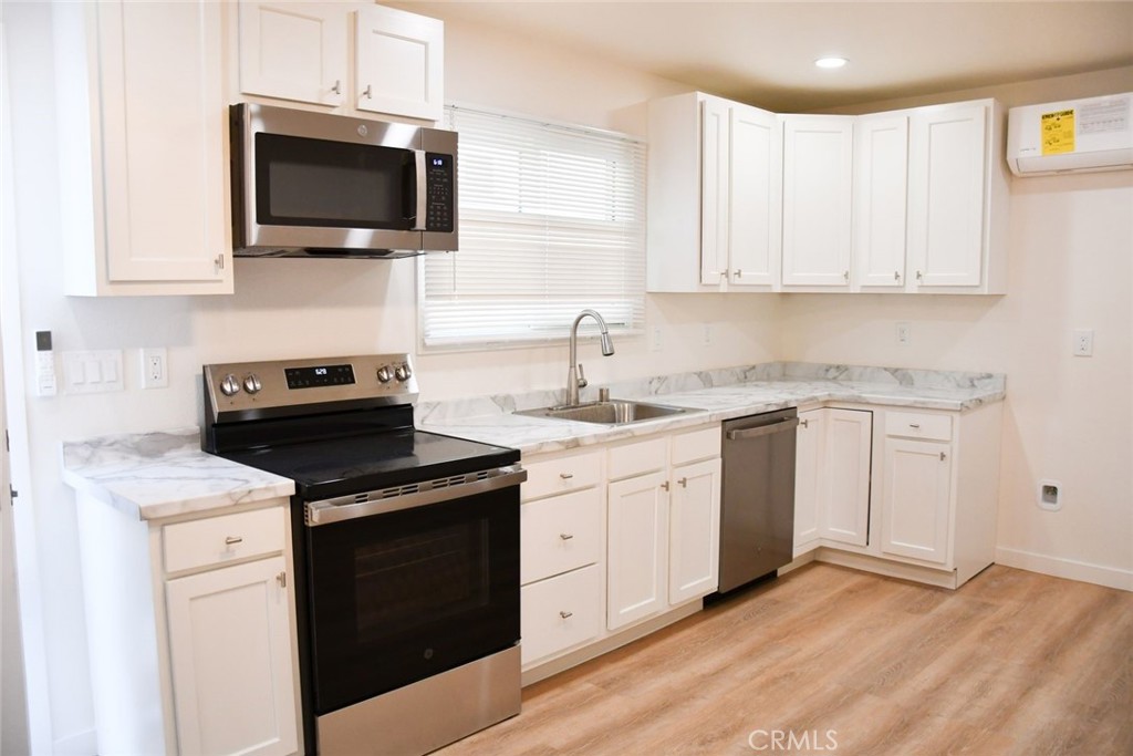 388 Parker B, Orange CA 92868 - photo 1