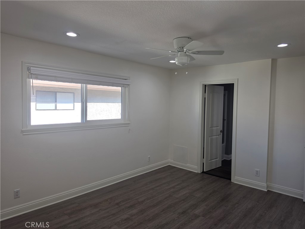 Bedroom 2 with bath 2 - 400 S Flower Street 90, Orange CA 92868 - photo 11