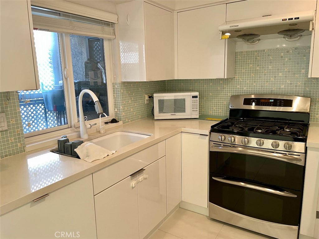 400 S Flower Street 97, Orange CA 92868 - photo 6