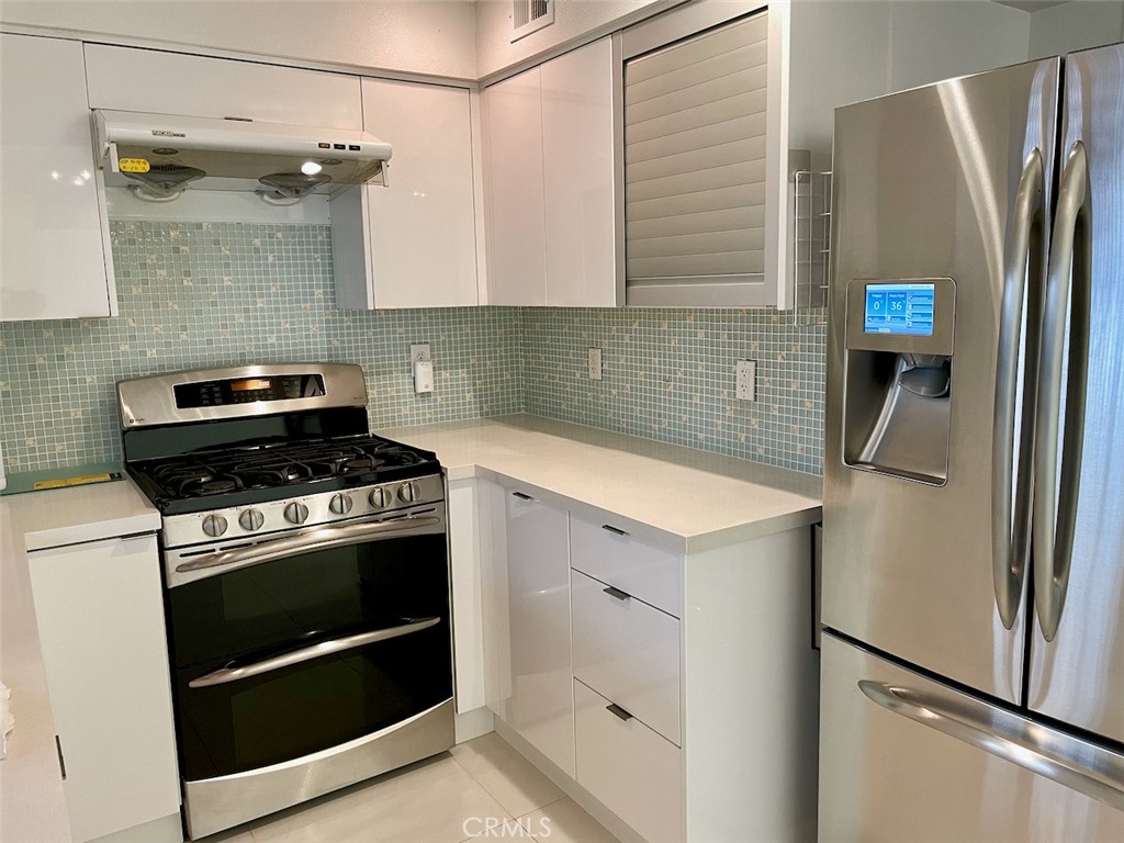 400 S Flower Street 97, Orange CA 92868 - photo 7
