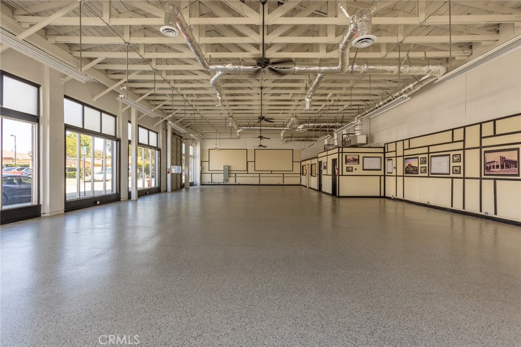 402 Chapman W 402, Orange CA 92866 - photo 7