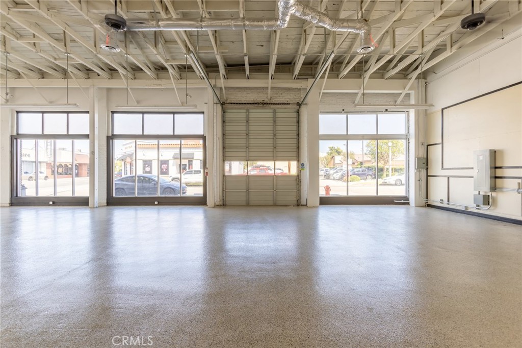 402 Chapman W 402, Orange CA 92866 - photo 14