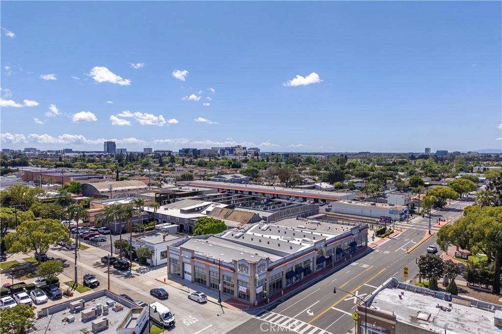 402 Chapman W 402, Orange CA 92866 - photo 20