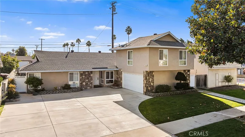 4024 E Del Valle, Orange, CA 92869