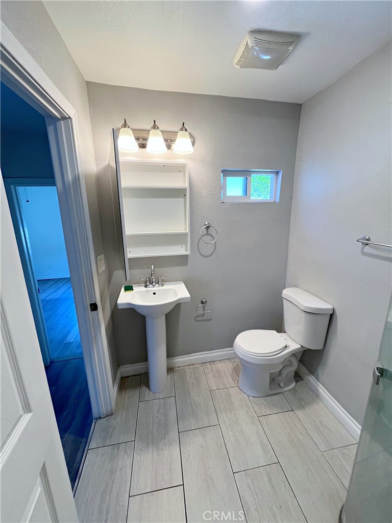 411 S Hewes, Orange CA 92869 - photo 6