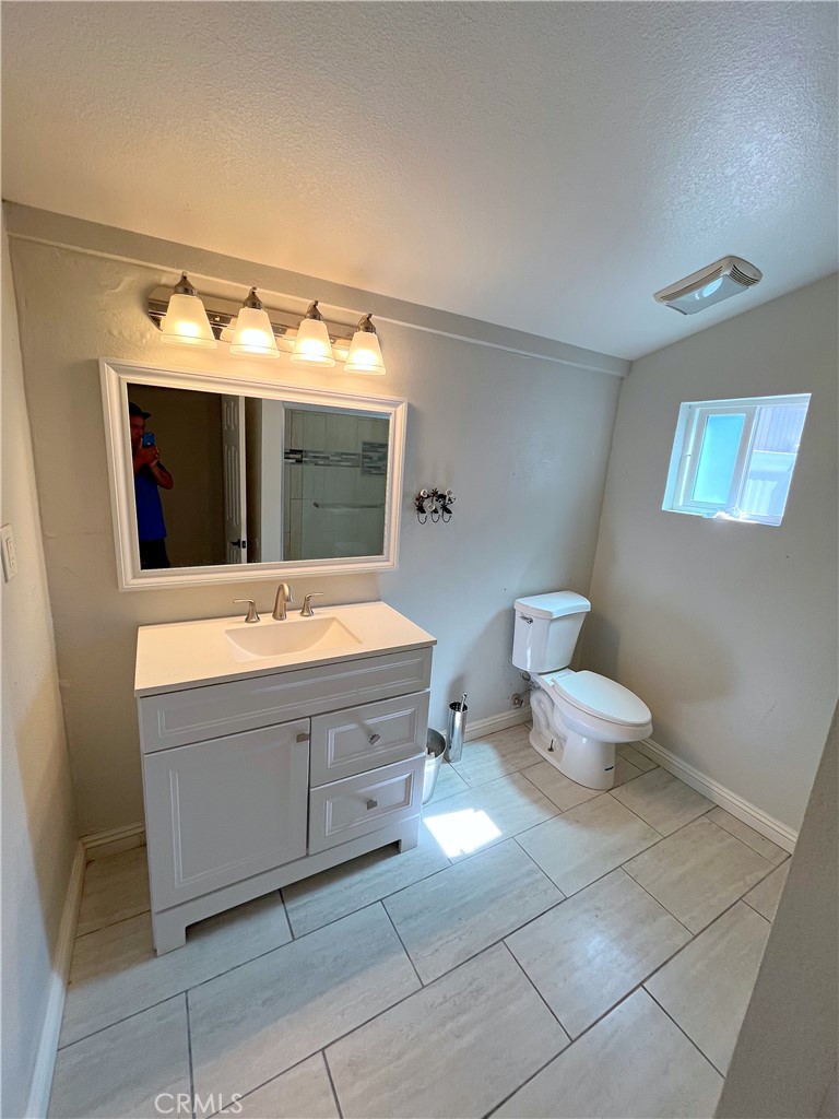 411 S Hewes, Orange CA 92869 - photo 10