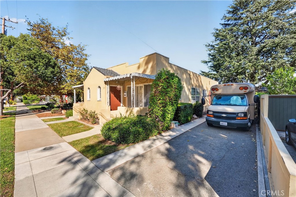 413 N Center, Orange CA 92866 - photo 4