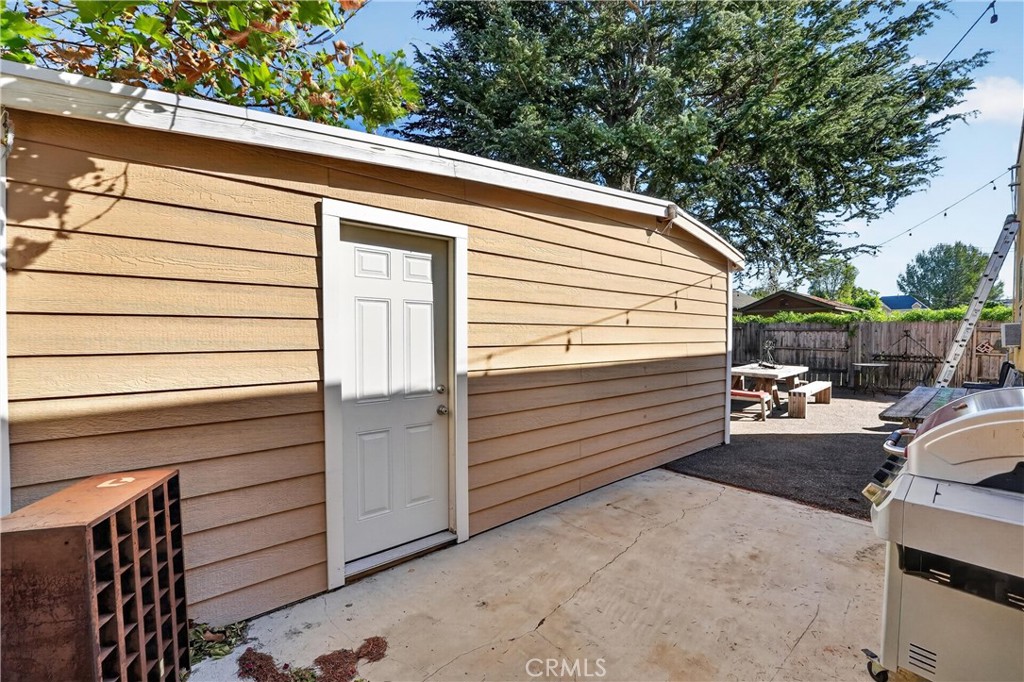 413 N Center, Orange CA 92866 - photo 9