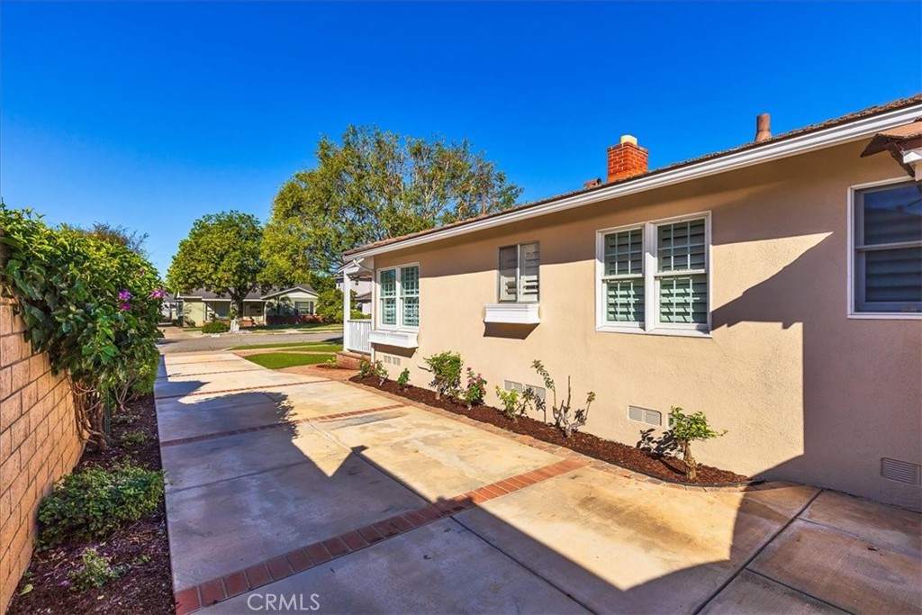 415 N Shattuck, Orange CA 92866 - photo 25
