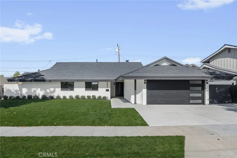 4401 E Fernwood, Orange, CA 92869