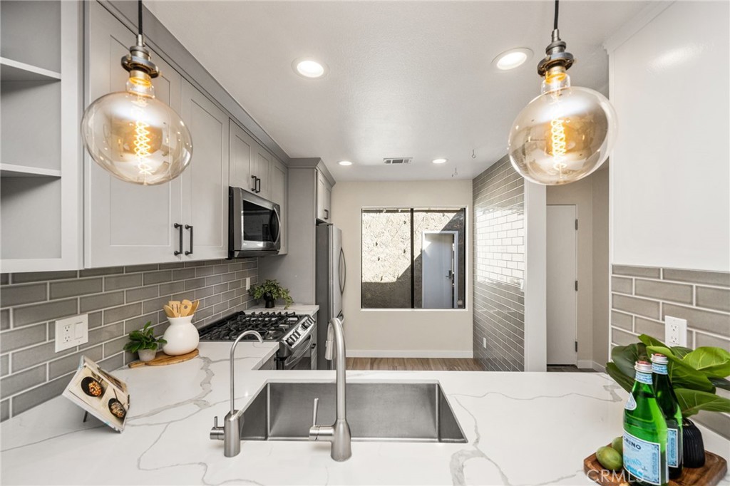 4900 E Chapman 52, Orange CA 92869 - photo 10