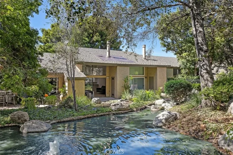 4900 E Chapman 8, Orange