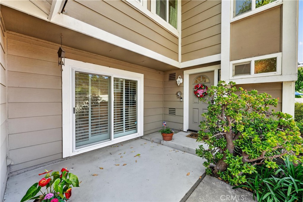 5037 E Almond Avenue 5, Orange CA 92869 - photo 6