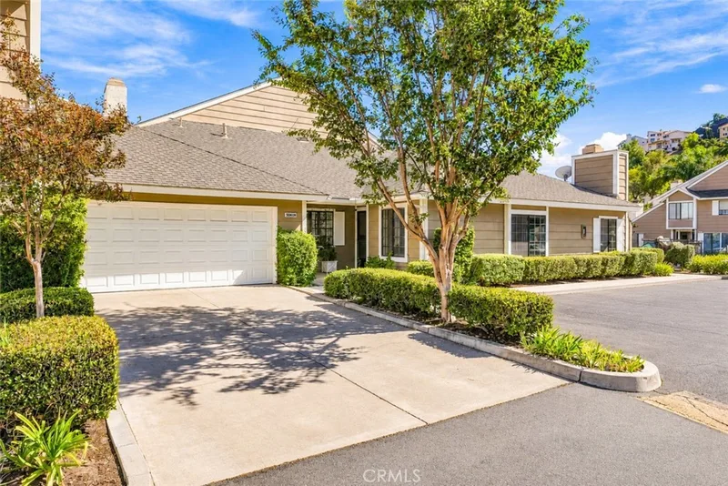 5049 E Almond Avenue 4, Orange, CA 92869