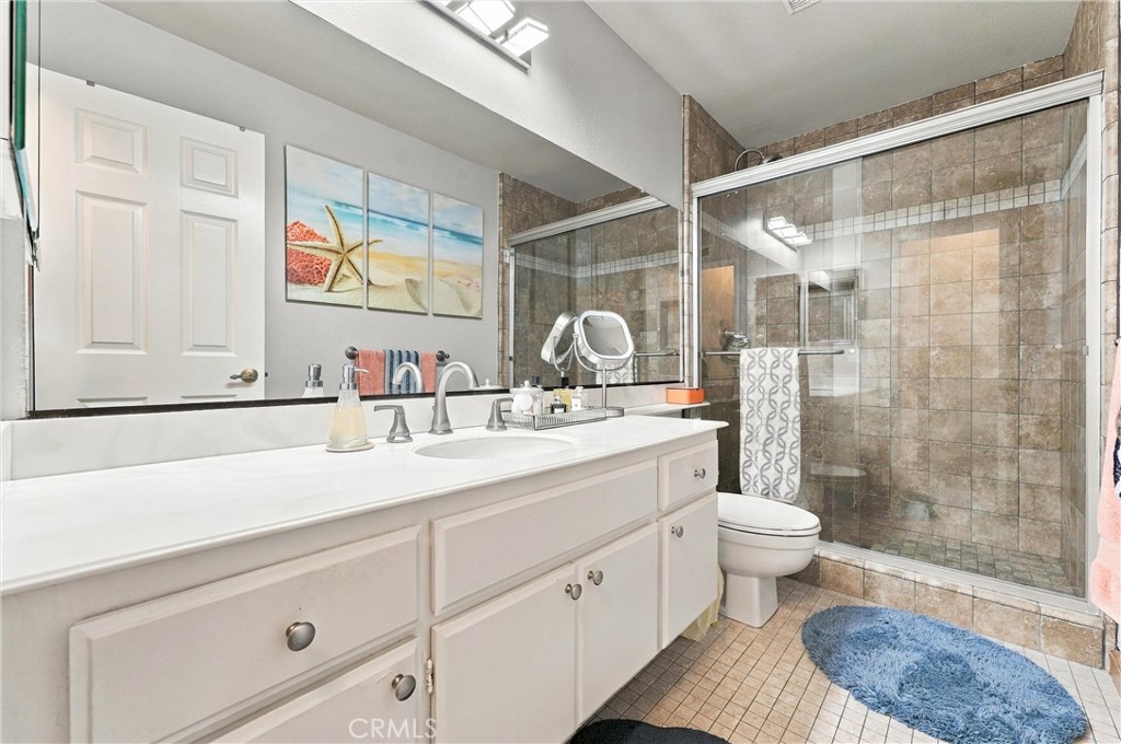 Primary Bathroom - 5049 E Almond Avenue 4, Orange CA 92869 - photo 19