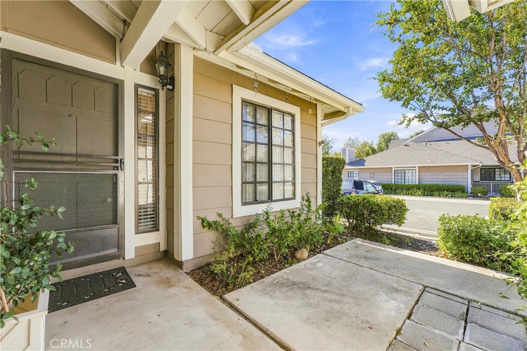 5049 E Almond Avenue 4, Orange CA 92869 - photo 32