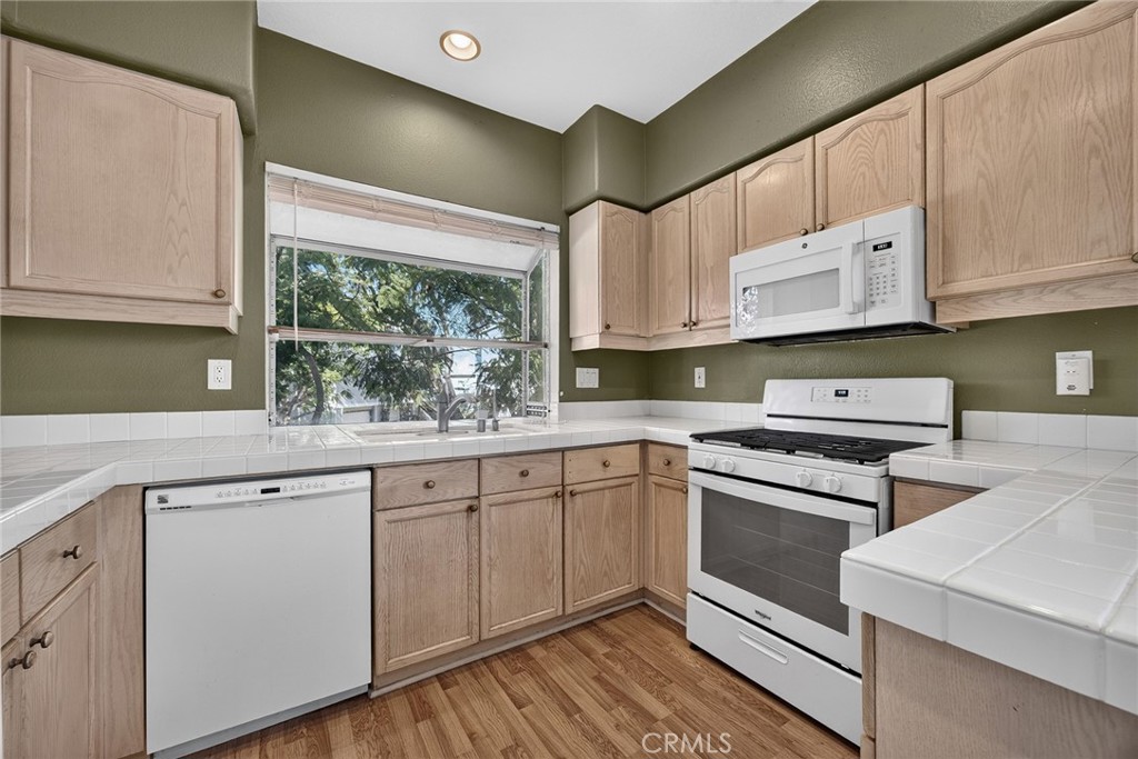 511 N Pageant A, Orange CA 92869 - photo 7