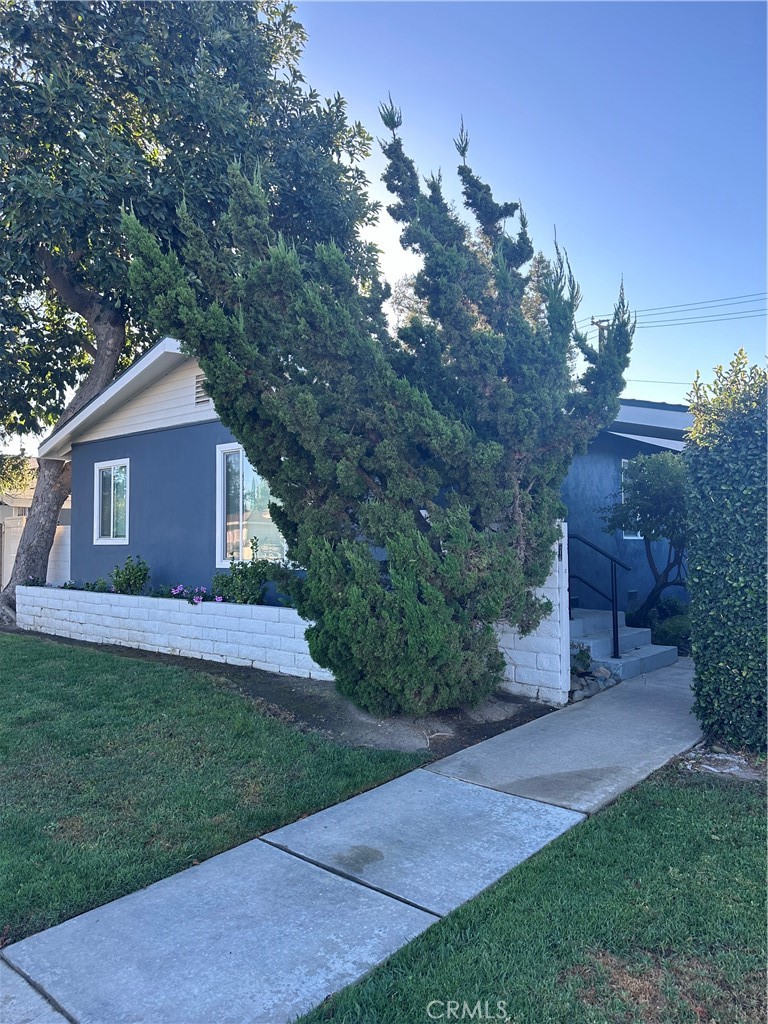 514 E Chalynn Circle, Orange CA 92866 - photo 1
