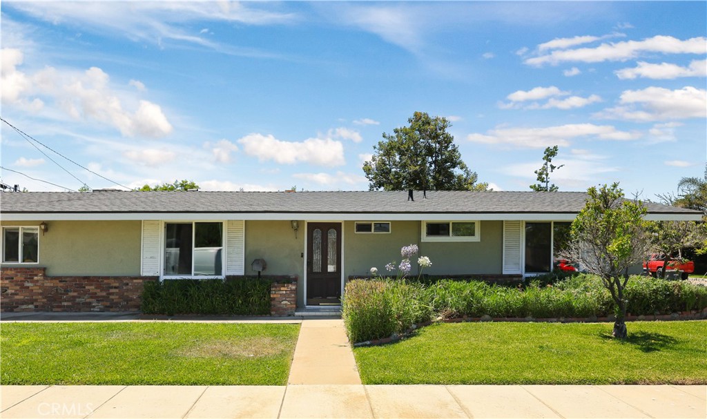 526 N Emerald Drive, Orange CA 92868 - photo 1