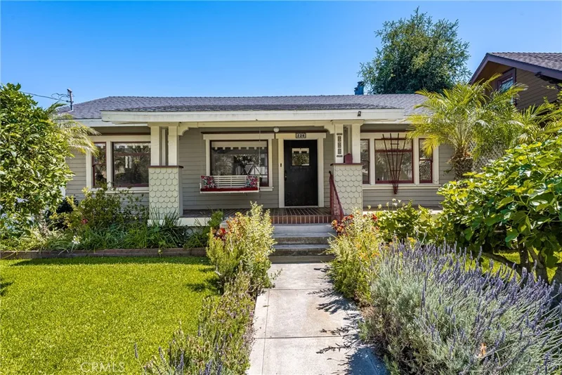 528 E Palmyra Avenue, Orange, CA 92866
