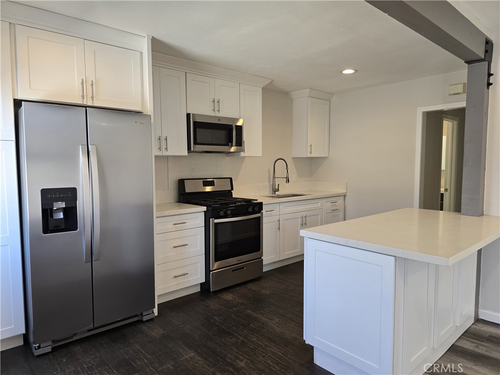536 N Batavia, Orange CA 92868 - photo 1