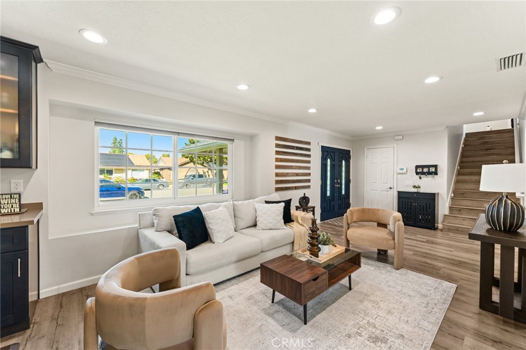 538 E Riverview, Orange CA 92865 - photo 6