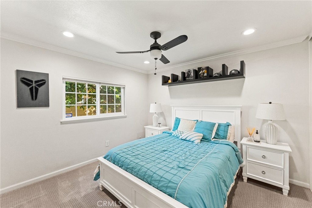 538 E Riverview, Orange CA 92865 - photo 37