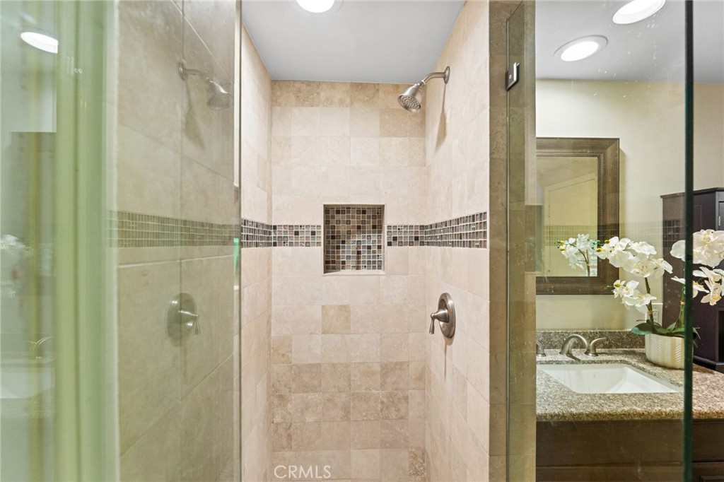 538 E Riverview, Orange CA 92865 - photo 43