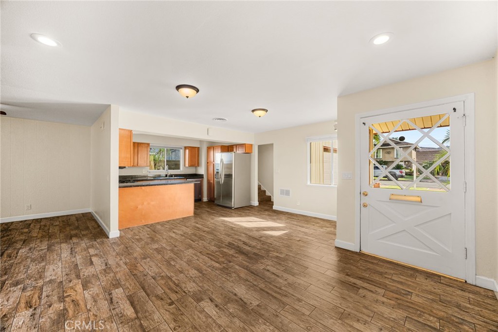 544 N Heatherstone, Orange CA 92869 - photo 6