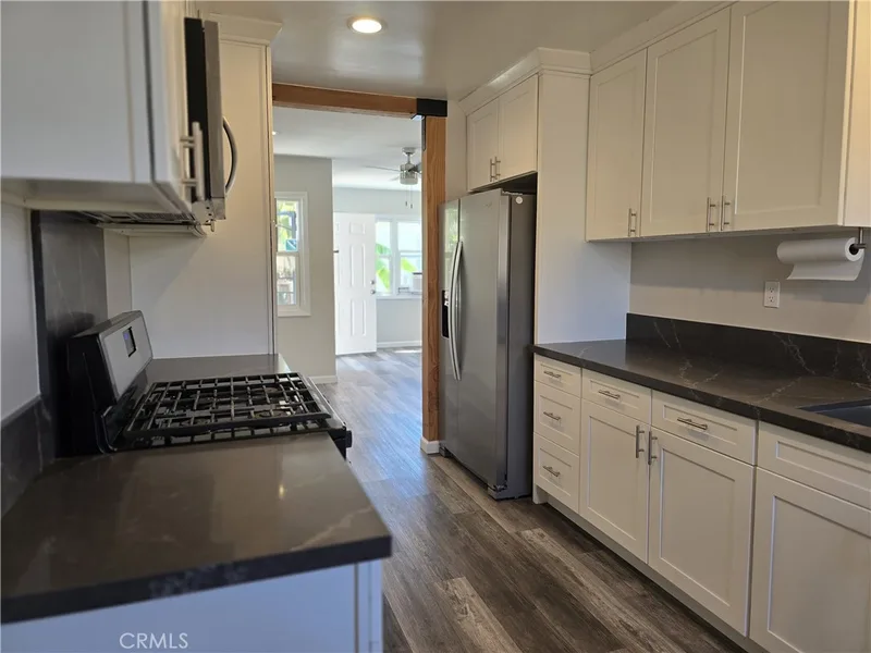 546 N Batavia, Orange, CA 92868